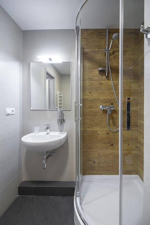Favor Sport Hotel Киев Экстерьер фото