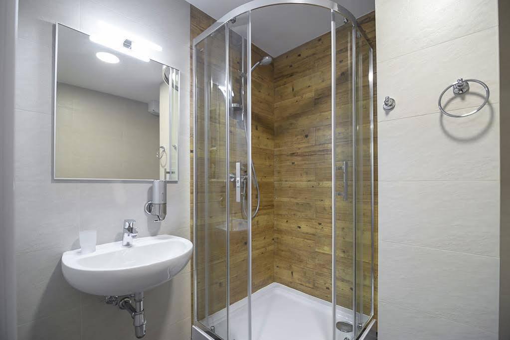 Favor Sport Hotel Киев Экстерьер фото