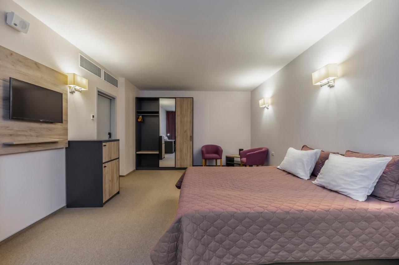 Favor Sport Hotel Киев Экстерьер фото