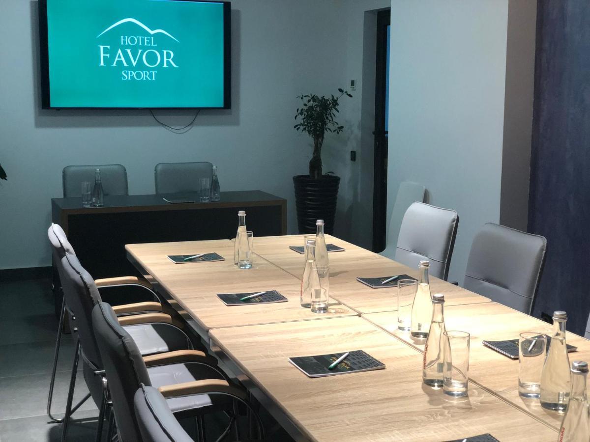 Favor Sport Hotel Киев Экстерьер фото