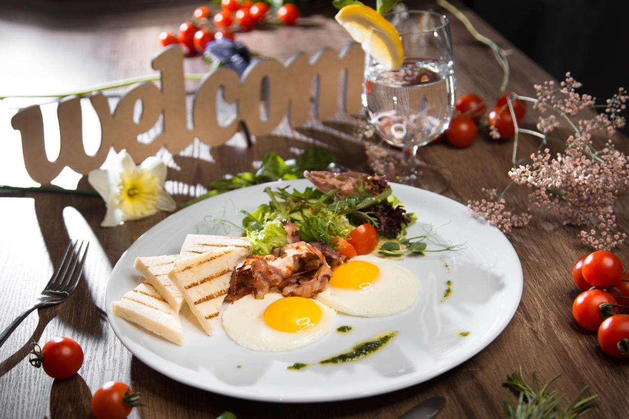 Favor Sport Hotel Киев Экстерьер фото